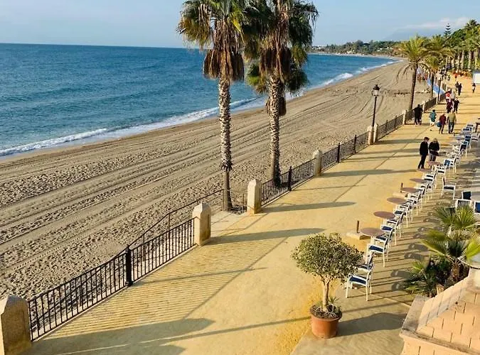 Shinny Flat, 2 Min From Sea شقة ماربيا