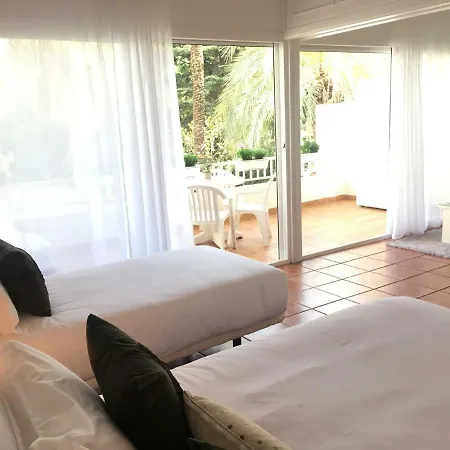 Shinny Flat, 2 Min From Sea *